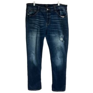 Judy Blue Distressed Straight Fit Jeans